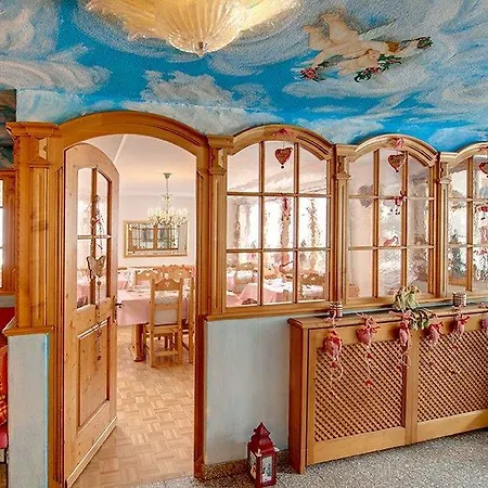 Romantica Szálloda 3*