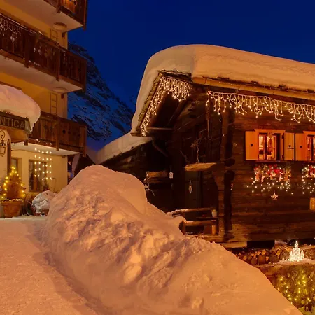 Hotel Romantica 3*